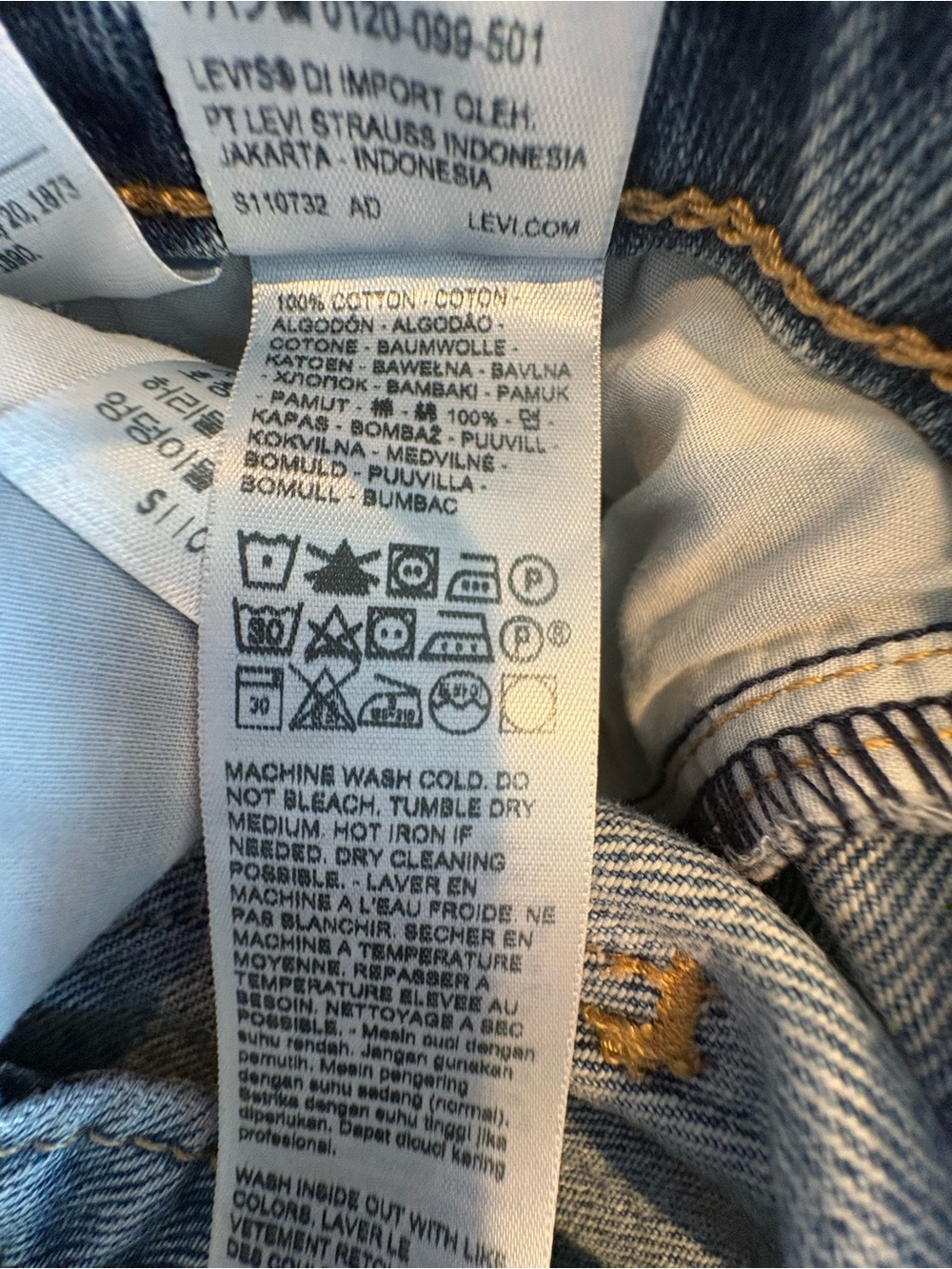 SOLD Levi’s Low Loose Barrel Leg Jeans Medium Wash Size 27 - Picture 11 of 15